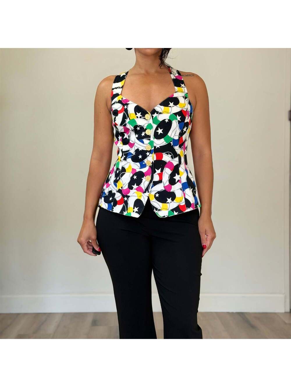 Escada - Picture 9 of 9